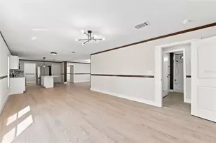 8038 S Meadowview Cir, Tampa, FL 33625 - Photo 11