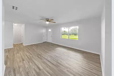 27055 Frampton Avenue, Brooksville, FL 34602 - Photo 9