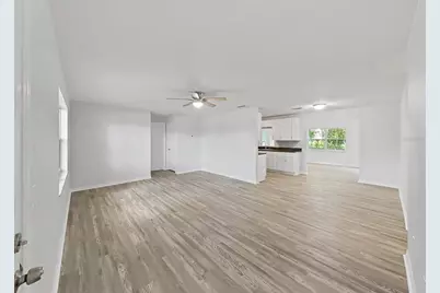 27055 Frampton Avenue, Brooksville, FL 34602 - Photo 7