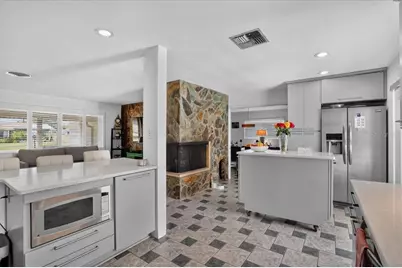 3432 79th Street N, Saint Petersburg, FL 33710 - Photo 21