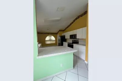 241 Chardonnay Place, Valrico, FL 33594 - Photo 5