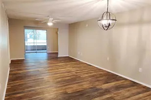 3520 Lake Bayshore Dr, Bradenton, FL 34205 - Photo 11