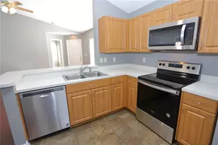 5826 Tanagerlake Rd, Lithia, FL 33547 - Photo 7