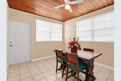 322 NE 9th Street, Mulberry, FL 33860 - Photo 3