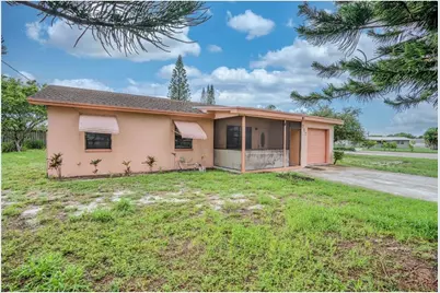 717 NW 1st Street, Boynton Beach, FL 33435 - Photo 1