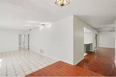648 Bua Drive, Temple Terrace, FL 33617 - Photo 7