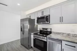 4511 20th Ave S, Saint Petersburg, FL 33711 - Photo 9