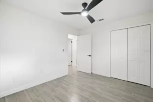 4511 20th Ave S, Saint Petersburg, FL 33711 - Photo 19