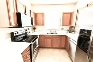 12253 Country White Cir, Tampa, FL 33635 - Photo 5