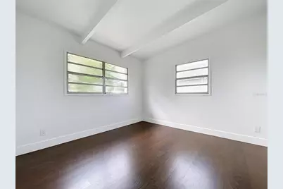 1310 Warrington Way, Tampa, FL 33619 - Photo 23