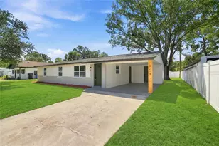 3214 Acacia St, Lutz, FL 33558 - Photo 1