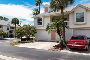 168 Sun Isle Cir, Treasure Island, FL 33706 - Photo 3