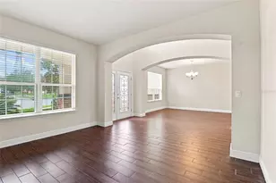 1215 Hillandale Reserve Dr, Tampa, FL 33613 - Photo 9