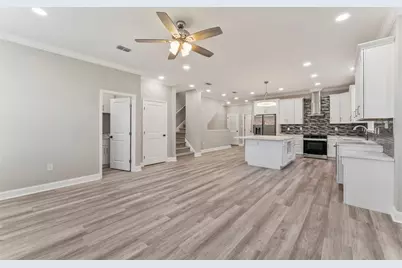 809 W Linebaugh Avenue #2B, Tampa, FL 33612 - Photo 17