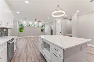 809 W Linebaugh Ave, Tampa, FL 33612 - Photo 13