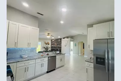 9709 SE Sunset Harbor Road, Summerfield, FL 34491 - Photo 7