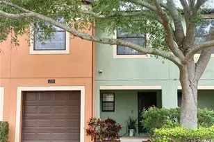 1529 Water Terrace Ln, Brandon, FL 33511 - Photo 1
