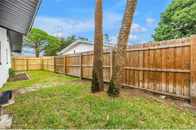 2690 65th Avenue S, Saint Petersburg, FL 33712 - Photo 47