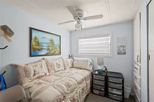 36917 Grace Ave, Zephyrhills, FL 33542 - Photo 19