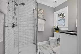 1136 22nd Ave N, Saint Petersburg, FL 33704 - Photo 17