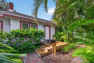 1136 22nd Avenue N, Saint Petersburg, FL 33704 - Photo 1