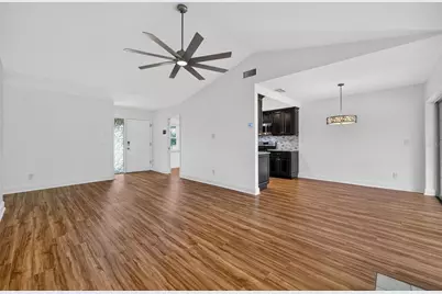 8352 Meadowbrook Drive #10, Seminole, FL 33777 - Photo 9