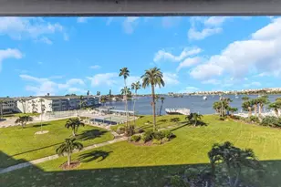 1868 Shore Dr S, South Pasadena, FL 33707 - Photo 13