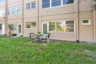 6645 1st Ave N, Saint Petersburg, FL 33710 - Photo 21
