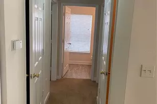 18209 Bridle Club Dr, Tampa, FL 33647 - Photo 11