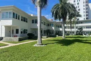 499 1st St S, Saint Petersburg, FL 33701 - Photo 1