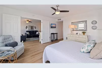 5200 Brittany Drive S #1701, Saint Petersburg, FL 33715 - Photo 13