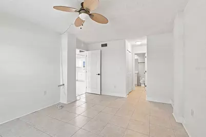 4650 Cove Circle #104, Saint Petersburg, FL 33708 - Photo 15