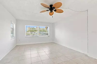 4650 Cove Circle #104, Saint Petersburg, FL 33708 - Photo 71