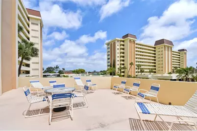4650 Cove Circle #104, Saint Petersburg, FL 33708 - Photo 37