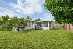 548 Baywood Dr S, Dunedin, FL 34698 - Photo 25