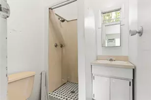 1808 S 86th St, Tampa, FL 33619 - Photo 25