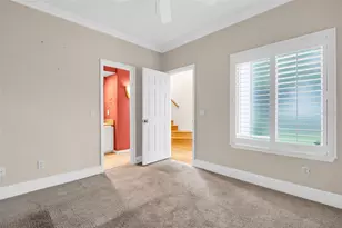 9723 Tiffany Oaks Ln, Tampa, FL 33612 - Photo 25