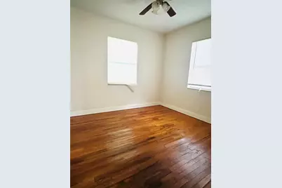 454 49th Avenue N, Saint Petersburg, FL 33703 - Photo 5