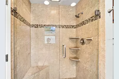 526 S Larry Circle, Brandon, FL 33511 - Photo 23