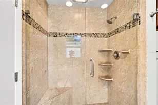 526 S Larry Cir, Brandon, FL 33511 - Photo 23