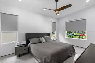 300 43rd Ave N, Saint Petersburg, FL 33703 - Photo 15