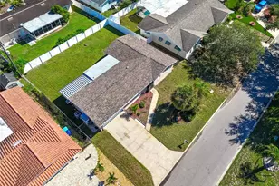 3747 Shady Bluffs Dr, Largo, FL 33770 - Photo 37