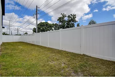 5200 7th Avenue N, Saint Petersburg, FL 33710 - Photo 5