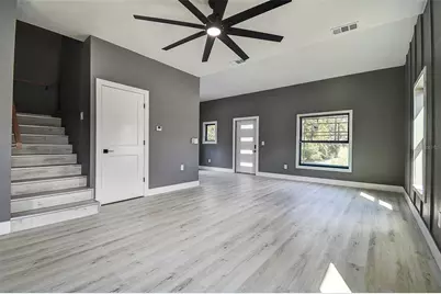 5200 7th Avenue N, Saint Petersburg, FL 33710 - Photo 9