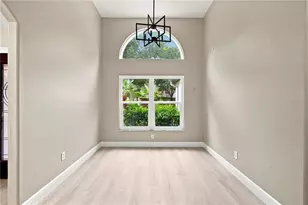 6137 Whimbrelwood Dr, Lithia, FL 33547 - Photo 7