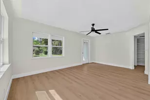 4235 3rd Ave S, Saint Petersburg, FL 33711 - Photo 15
