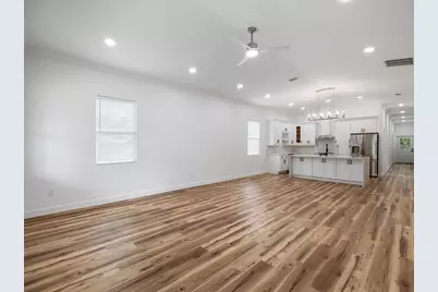 611 Elm Street, Safety Harbor, FL 34695 - Photo 3
