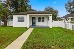 926 11th Ave S, Saint Petersburg, FL 33705 - Photo 1