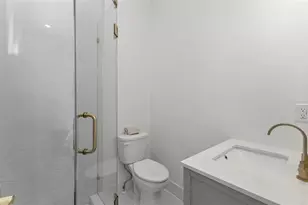 7870 Causeway Blvd S, Saint Petersburg, FL 33707 - Photo 45