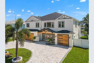 7870 Causeway Boulevard S, Saint Petersburg, FL 33707 - Photo 3